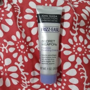 Lot of Frizz-Ease Finishing Creme